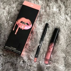 Kylie Cosmetics Makeup - 🔴FLASH SALE🔴 Kylie Jenner Lip Kit NEW in box Kylie Cosmetics Makeup - 🔴FLASH SALE🔴 Kylie Jenner Lip Kit NEW in box
